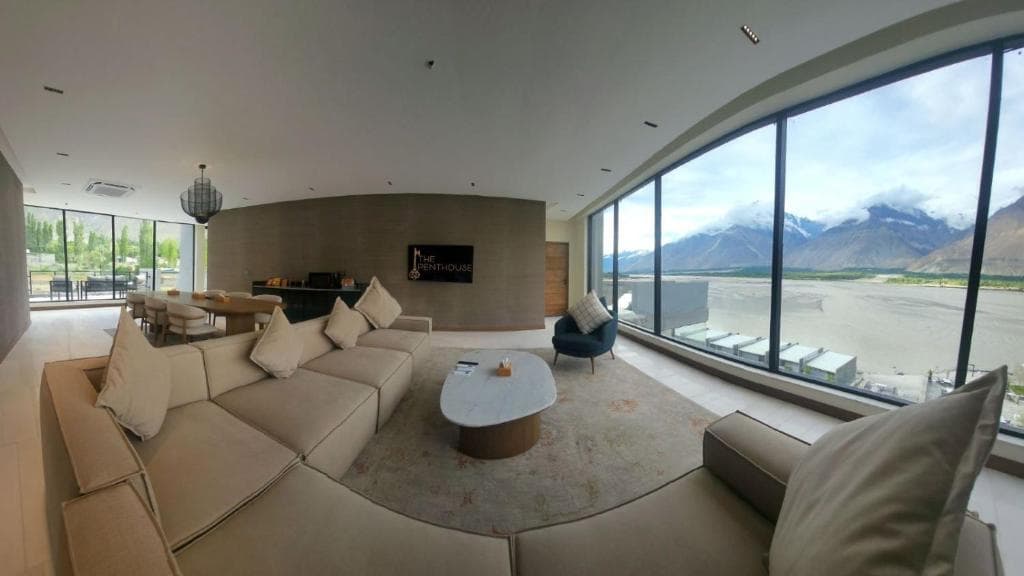 Penthouse — photo 1