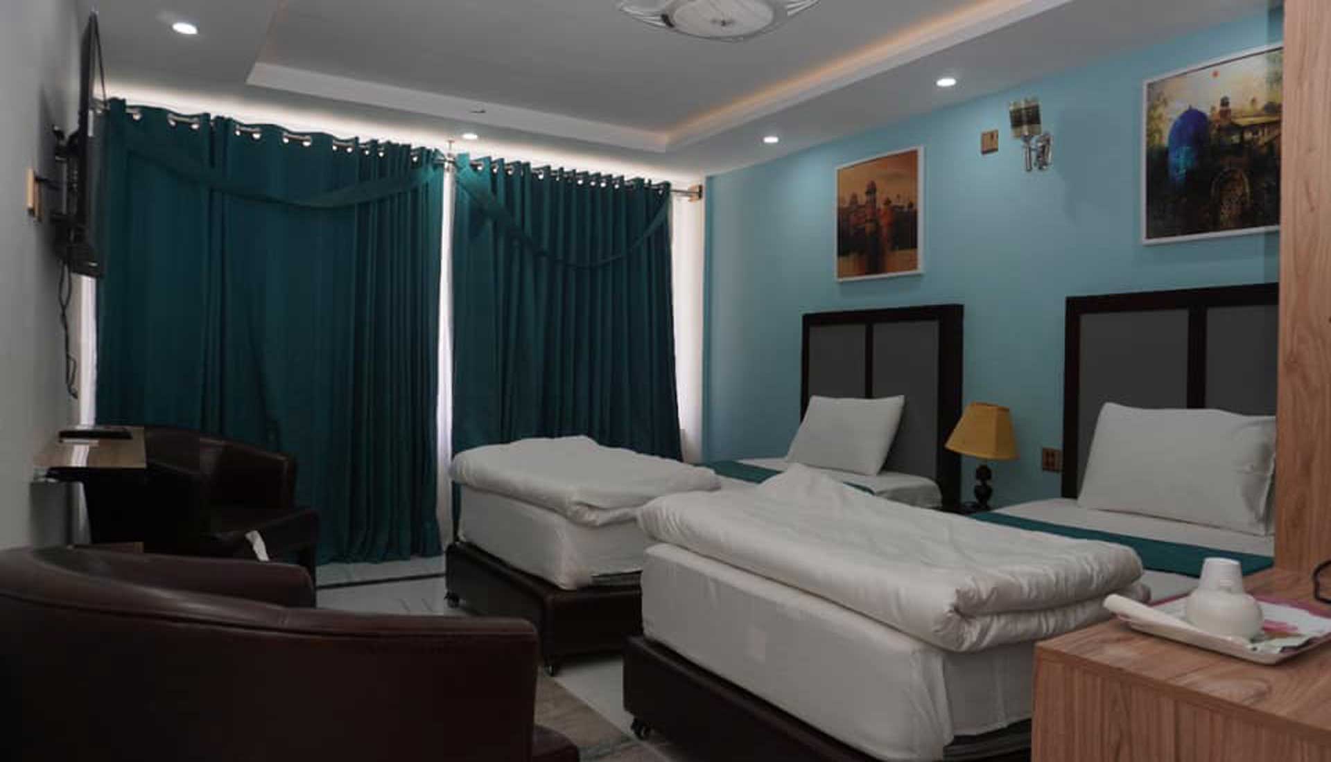 Deluxe Twin Room — photo 1