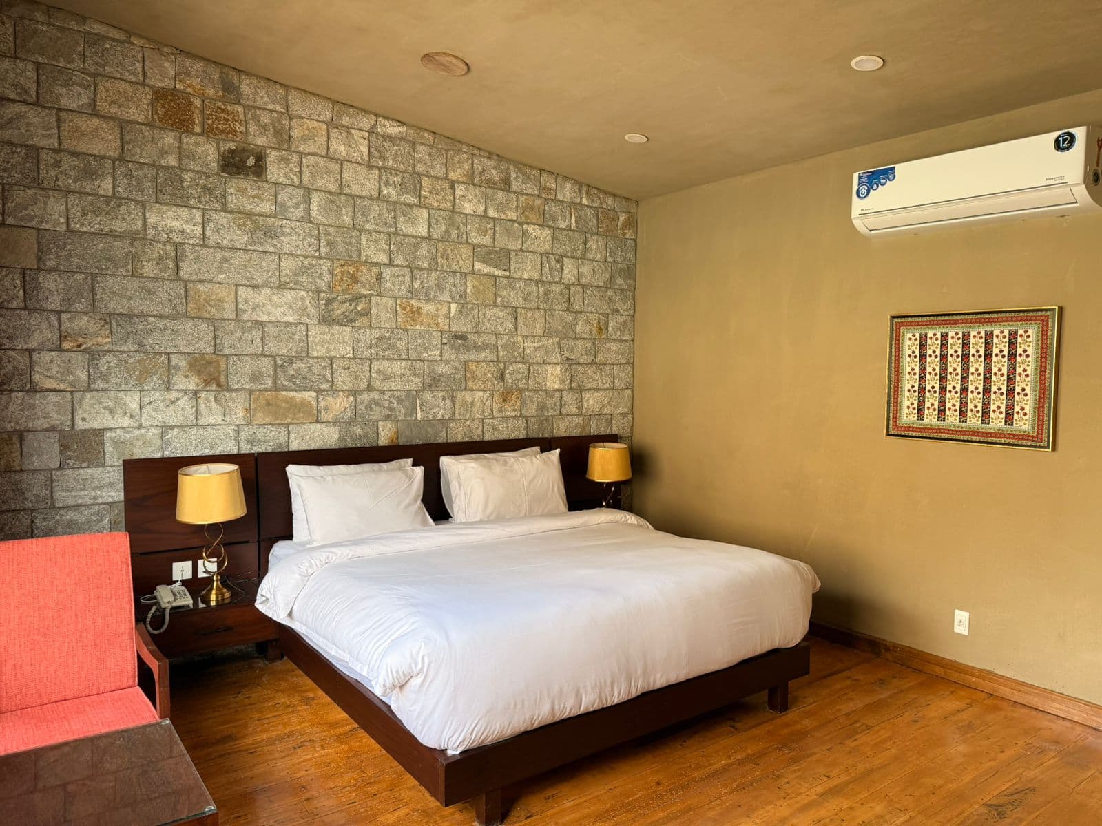 Lake View Room — photo 1