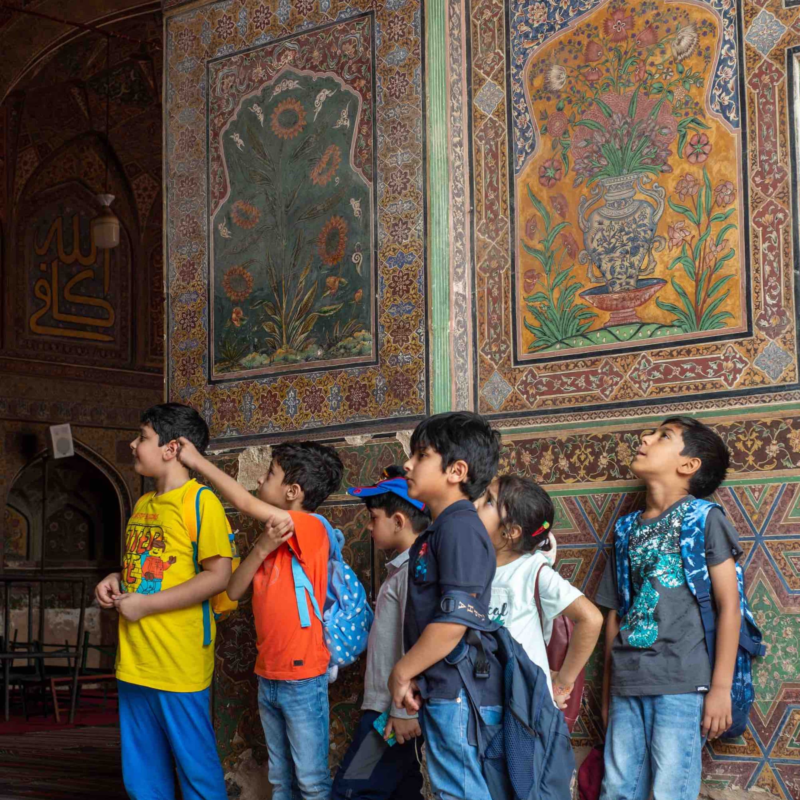 A journey through Old Walled City of Lahore!