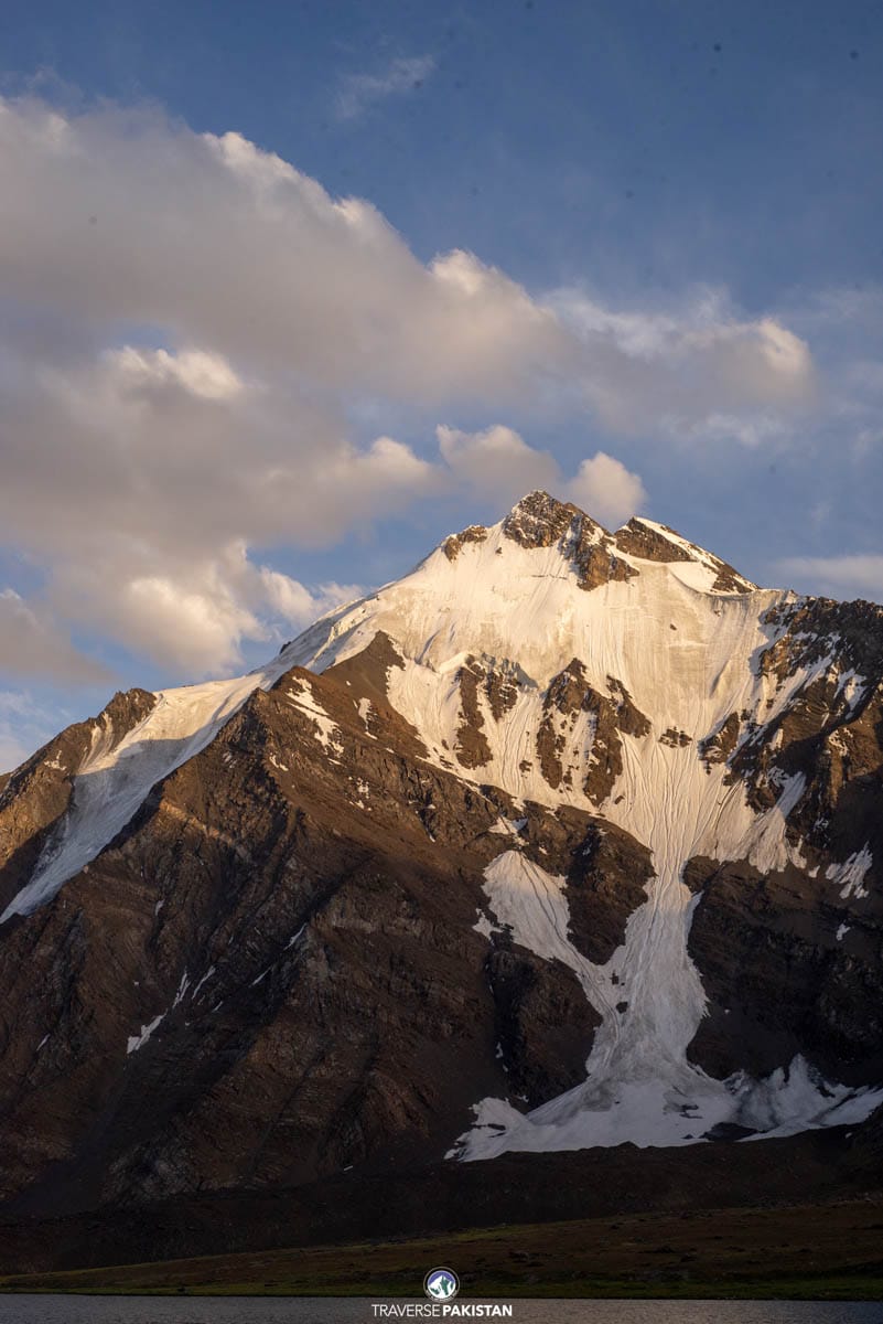 Zhoe Peak